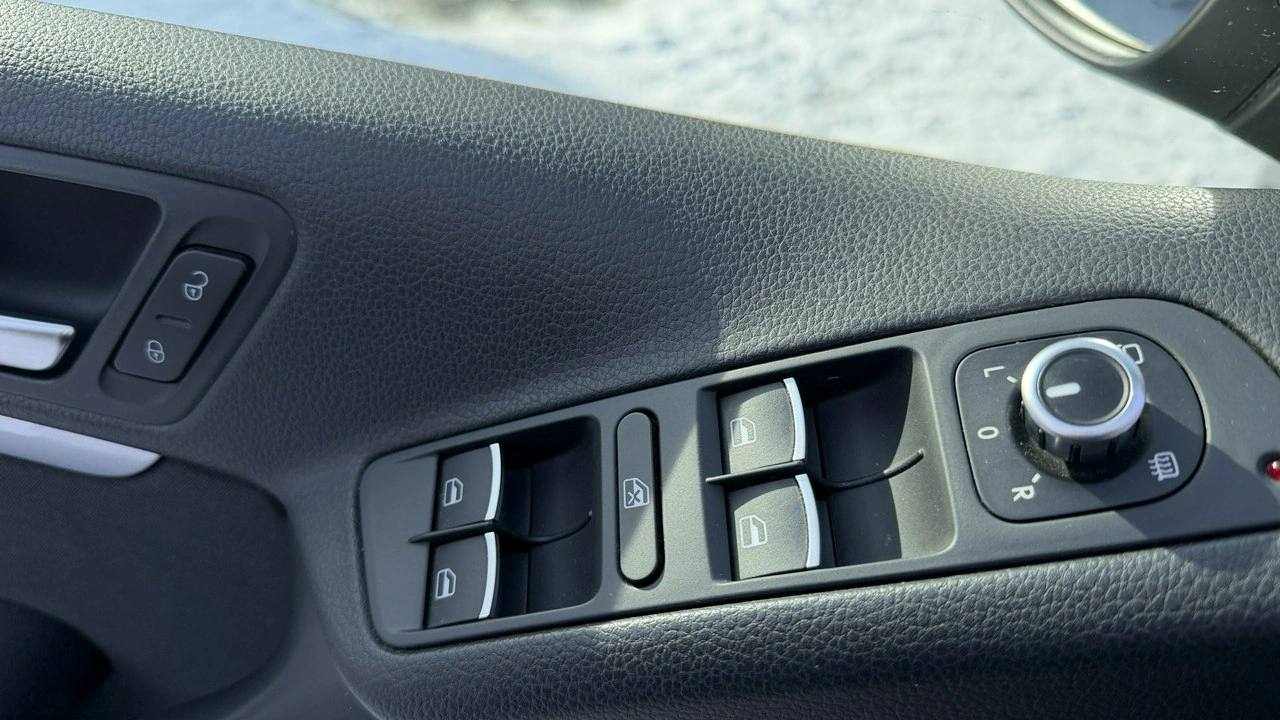 Volkswagen Tiguan - Zdjęcie 26