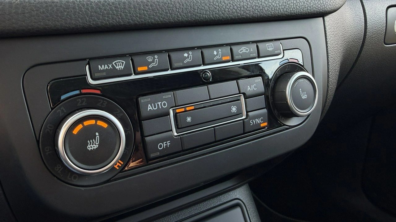 Volkswagen Tiguan - Zdjęcie 32