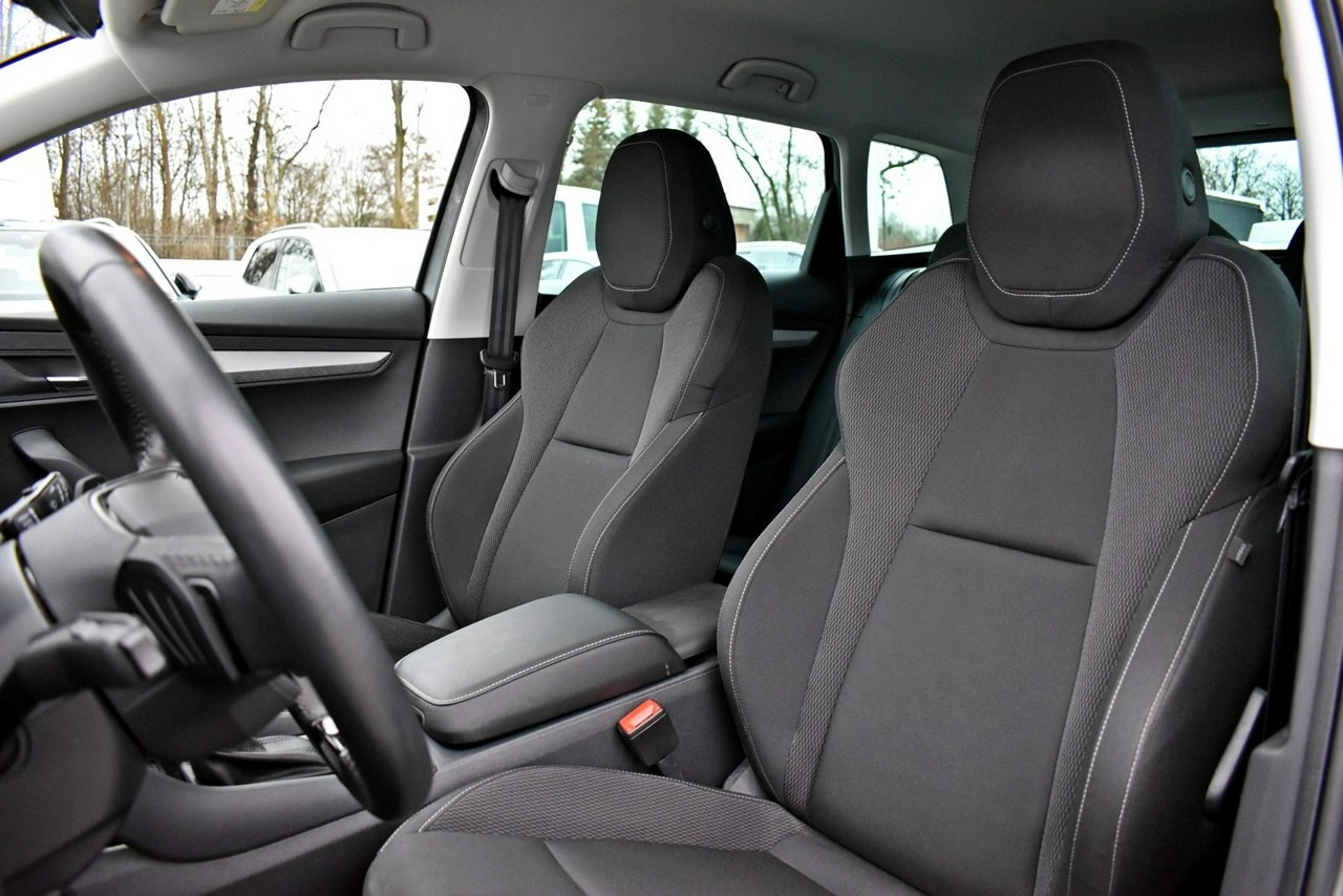 Skoda Karoq - Zdjęcie 9