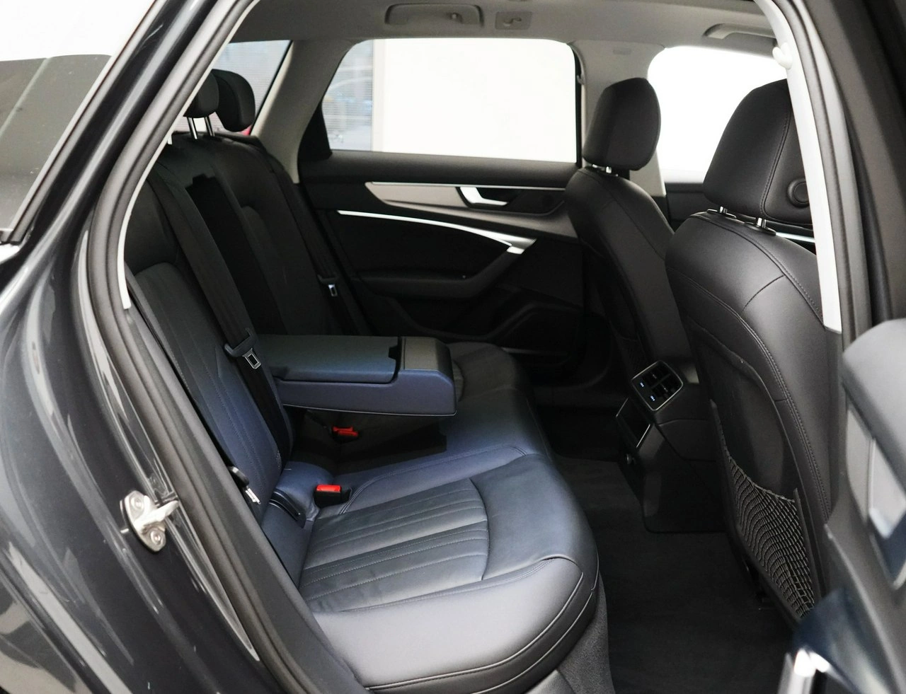 Audi A6 - Zdjęcie 17