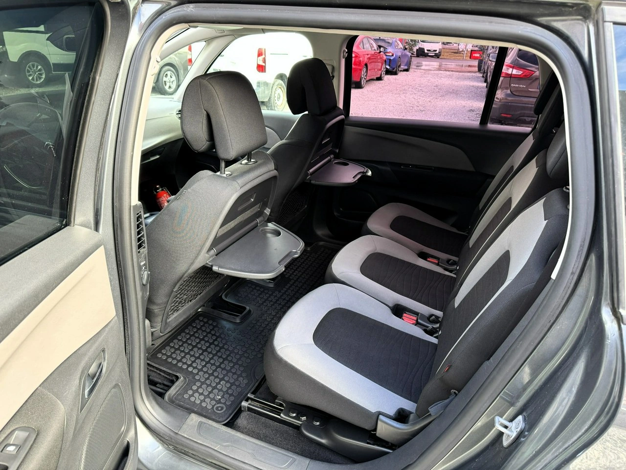 Citroën C4 Grand Picasso - Zdjęcie 24