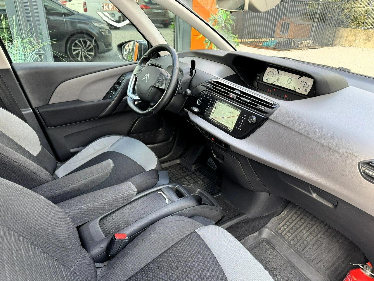 Citroën C4 Grand Picasso - Zdjęcie 26
