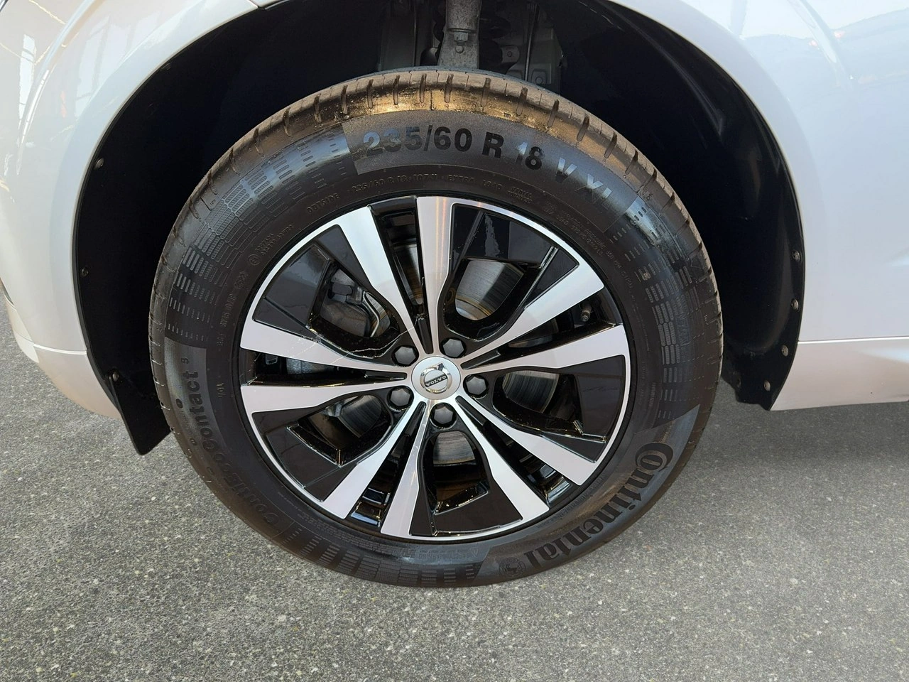 Volvo XC 60 - Zdjęcie 9