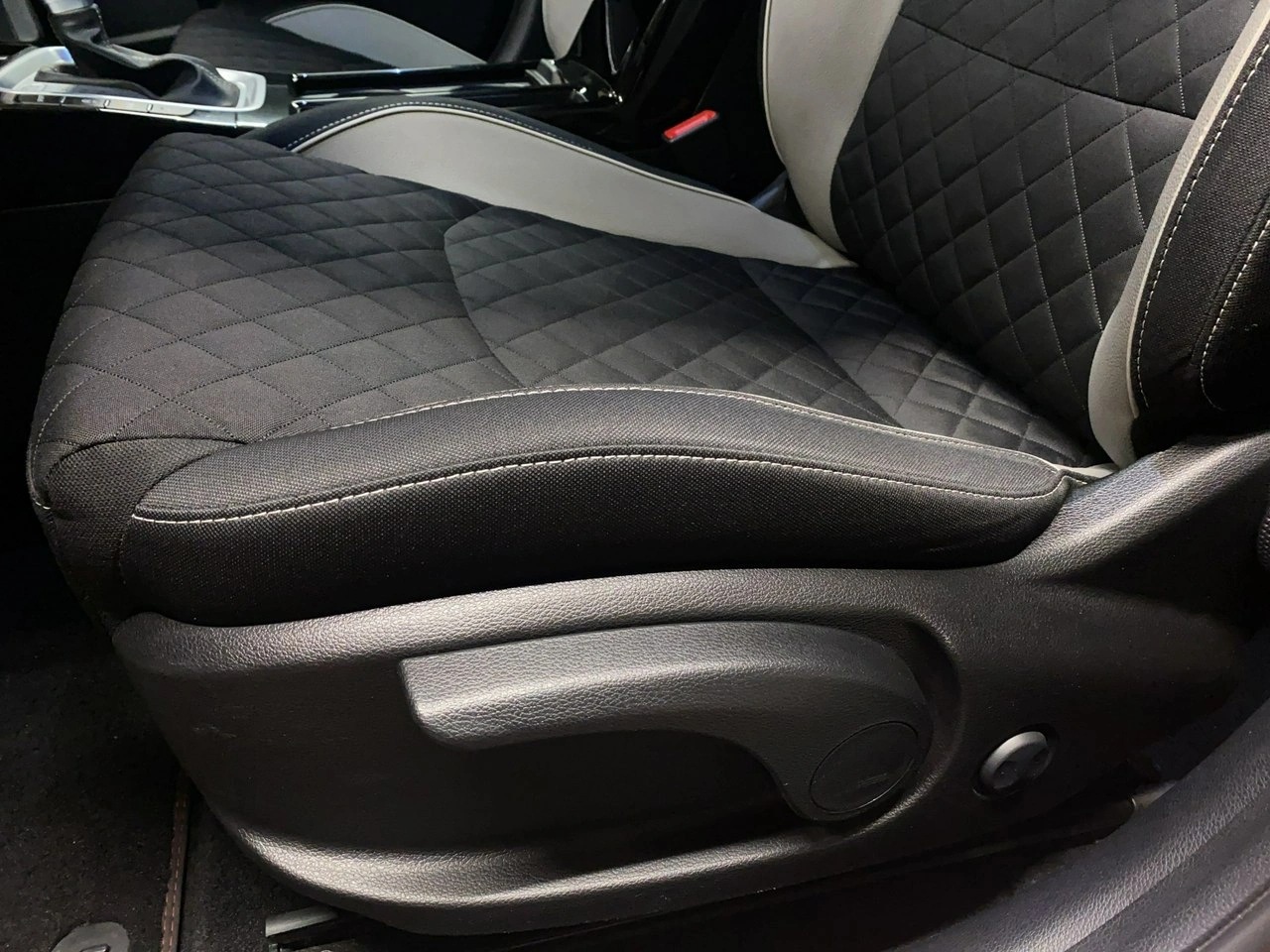 Kia Ceed - Zdjęcie 13