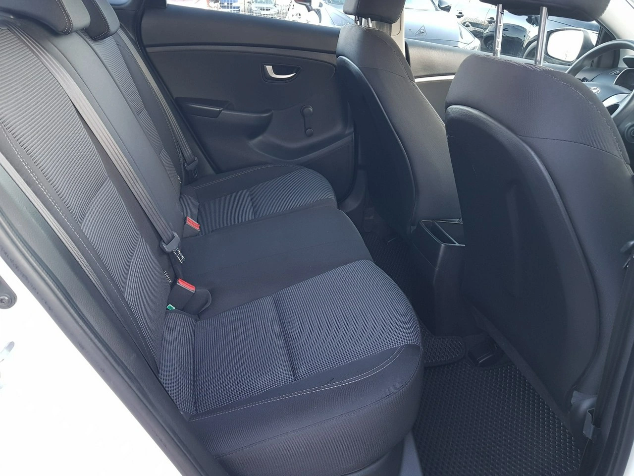 Hyundai i30 - Zdjęcie 14