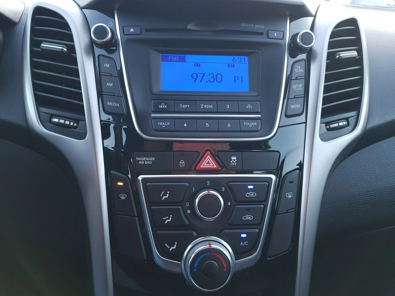 Hyundai i30 - Zdjęcie 18