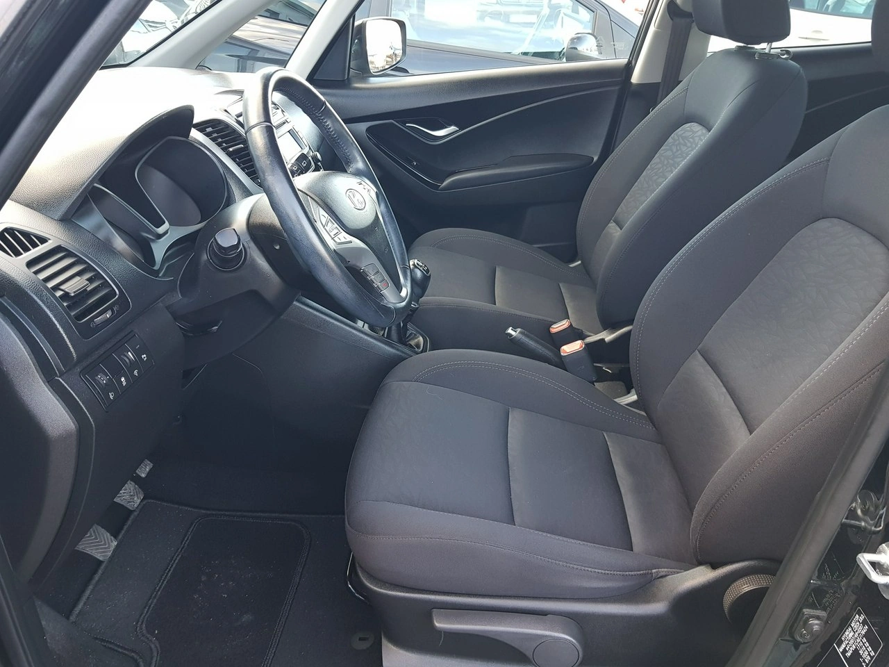 Hyundai ix20 - Zdjęcie 8