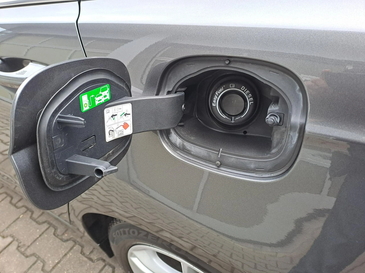 Ford Mondeo - Zdjęcie 16