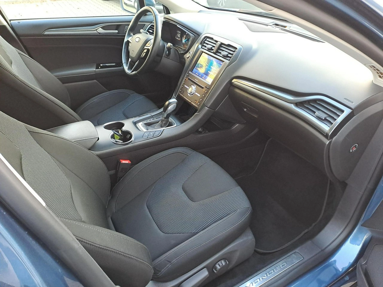 Ford Mondeo - Zdjęcie 12