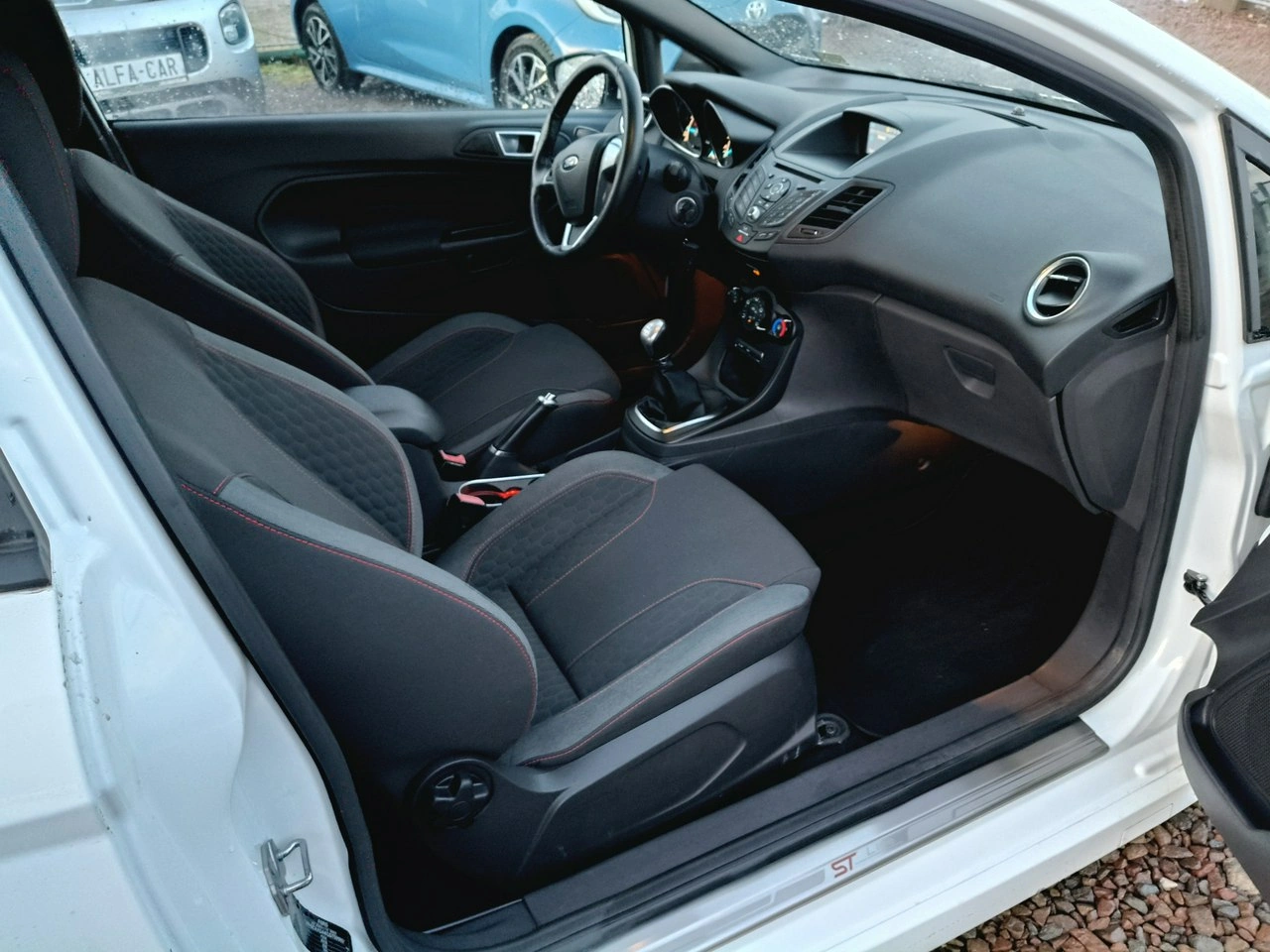 Ford Fiesta - Zdjęcie 10