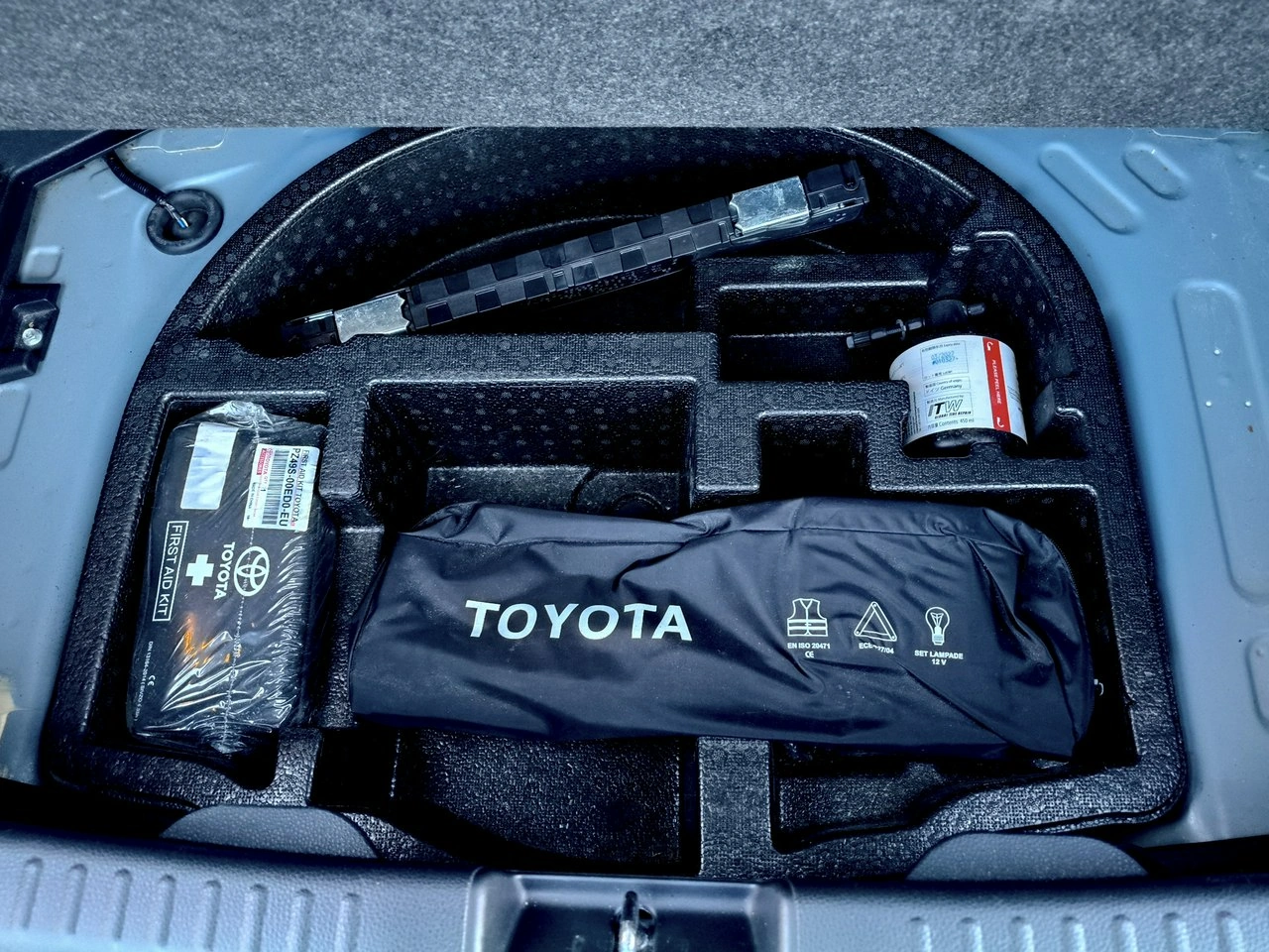 Toyota Yaris - Zdjęcie 18