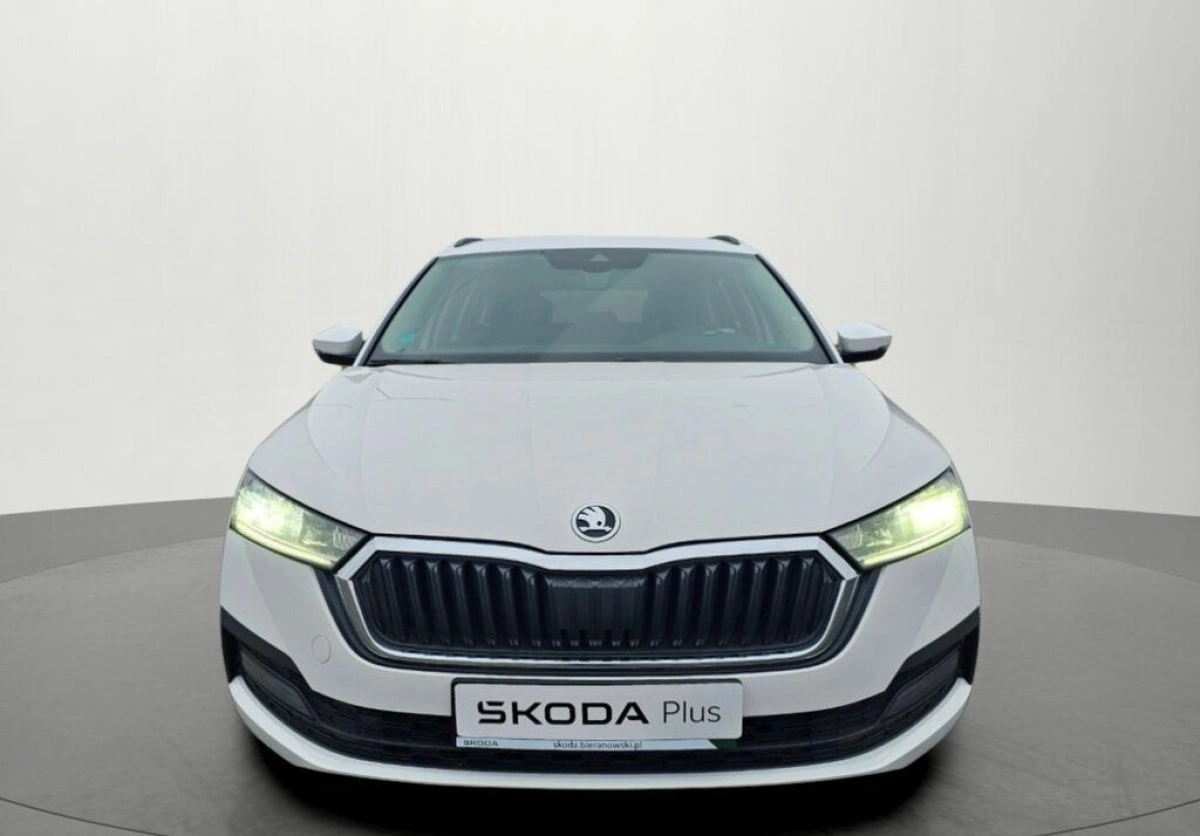 Skoda Octavia - Zdjęcie 4