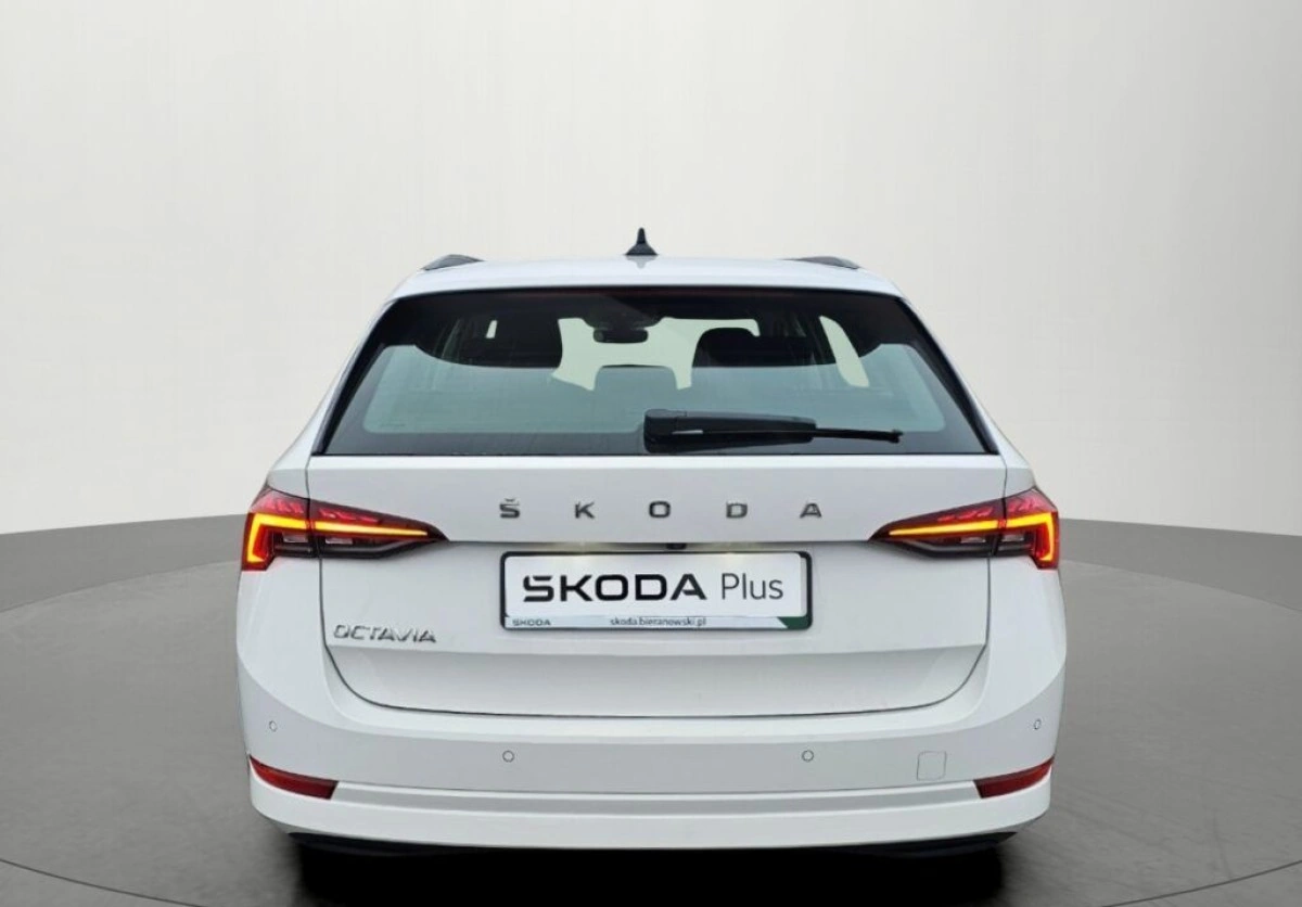 Skoda Octavia - Zdjęcie 6