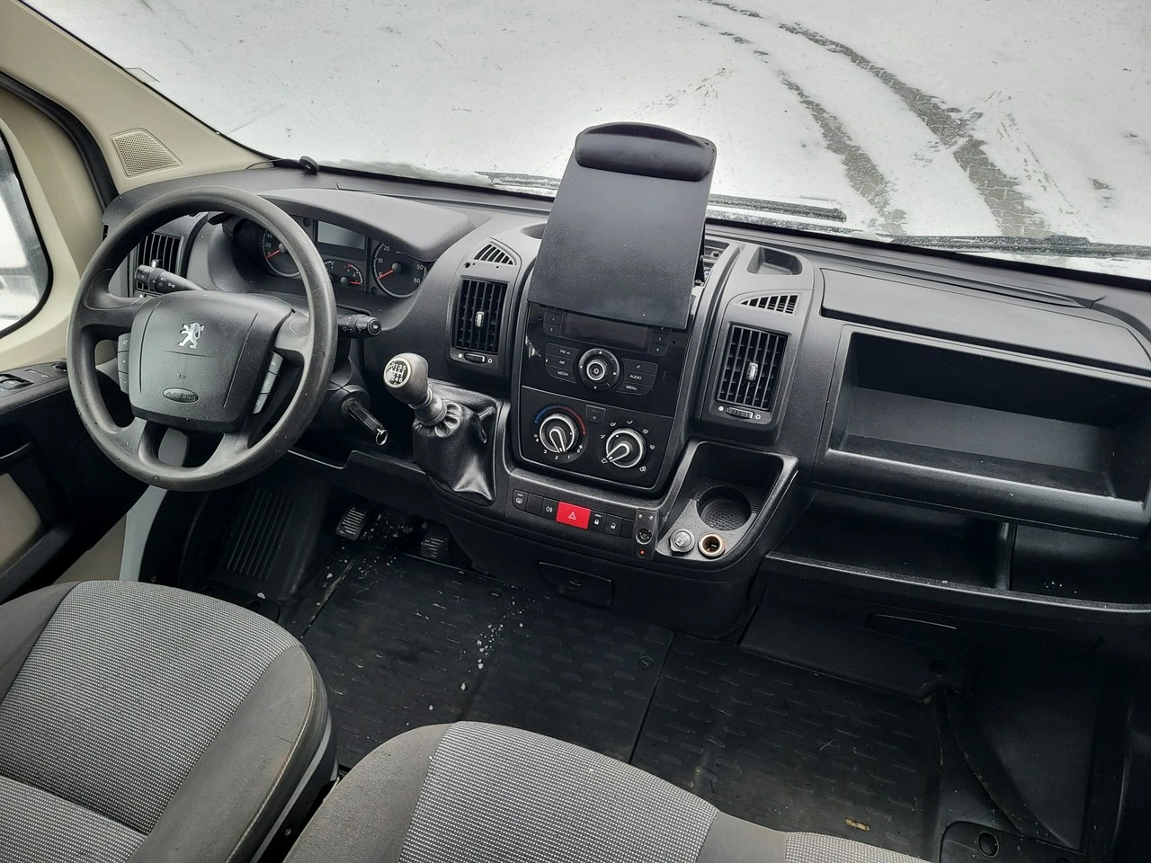 Peugeot Boxer - Zdjęcie 9