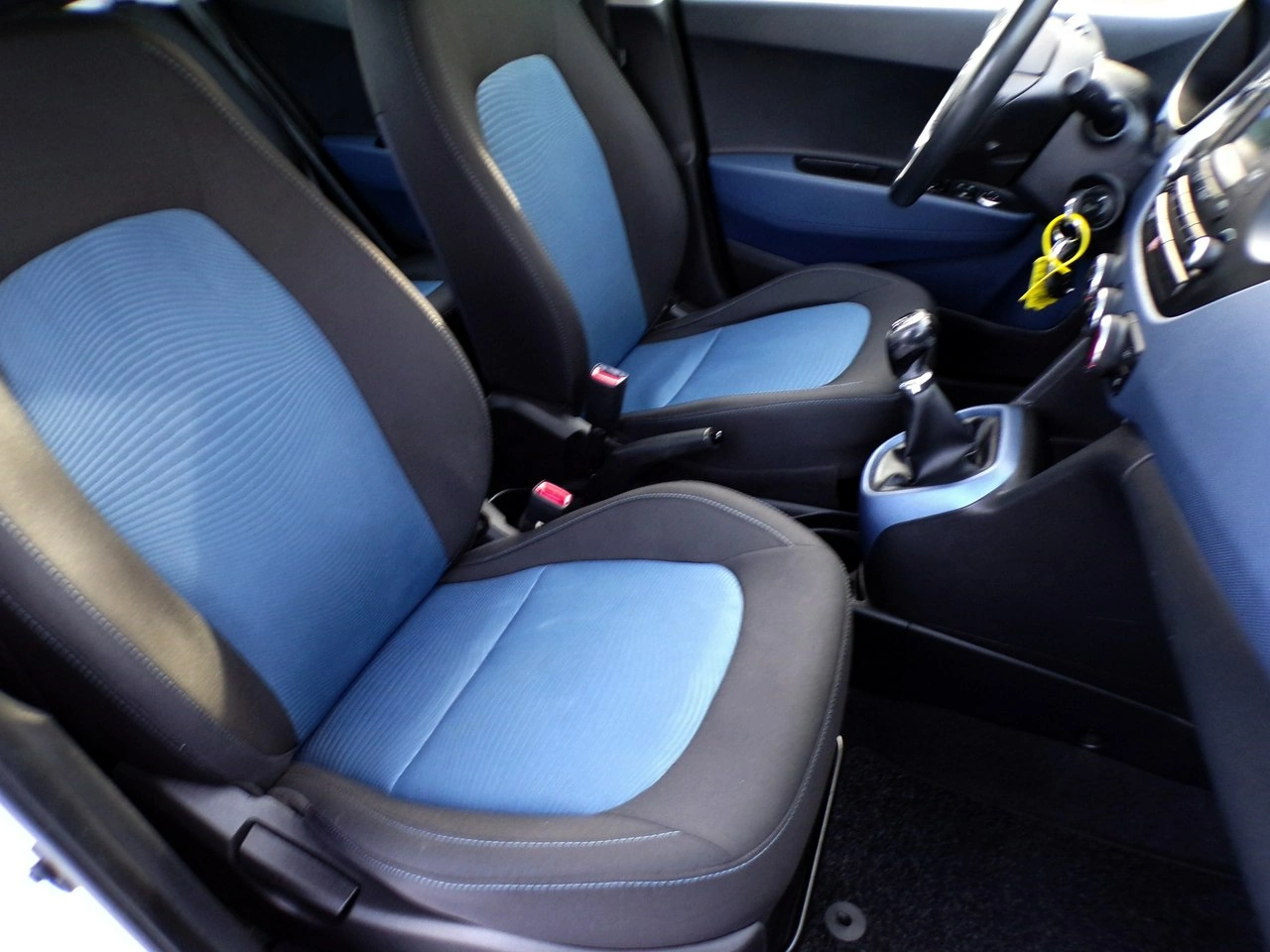 Hyundai i10 - Zdjęcie 25