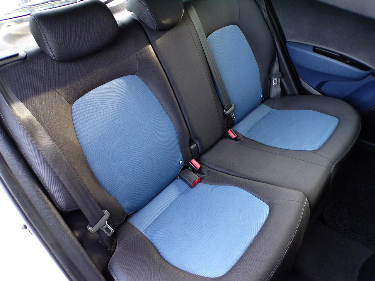 Hyundai i10 - Zdjęcie 28