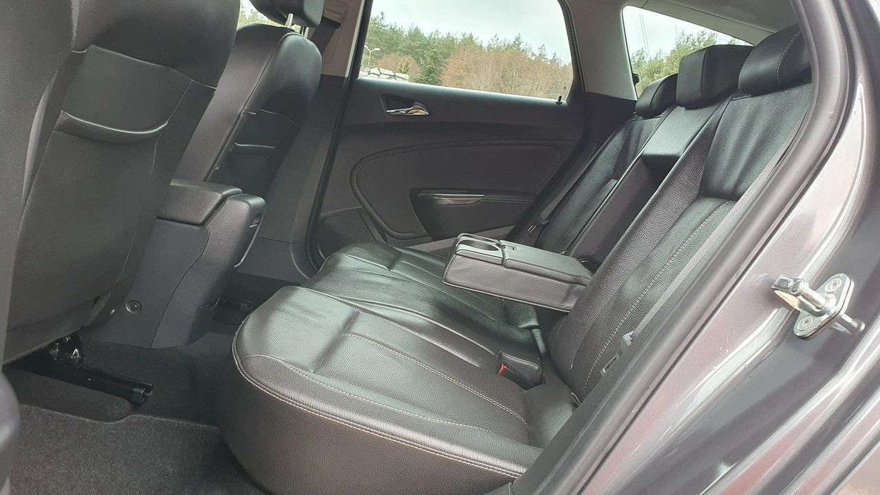 Opel Astra - Zdjęcie 7