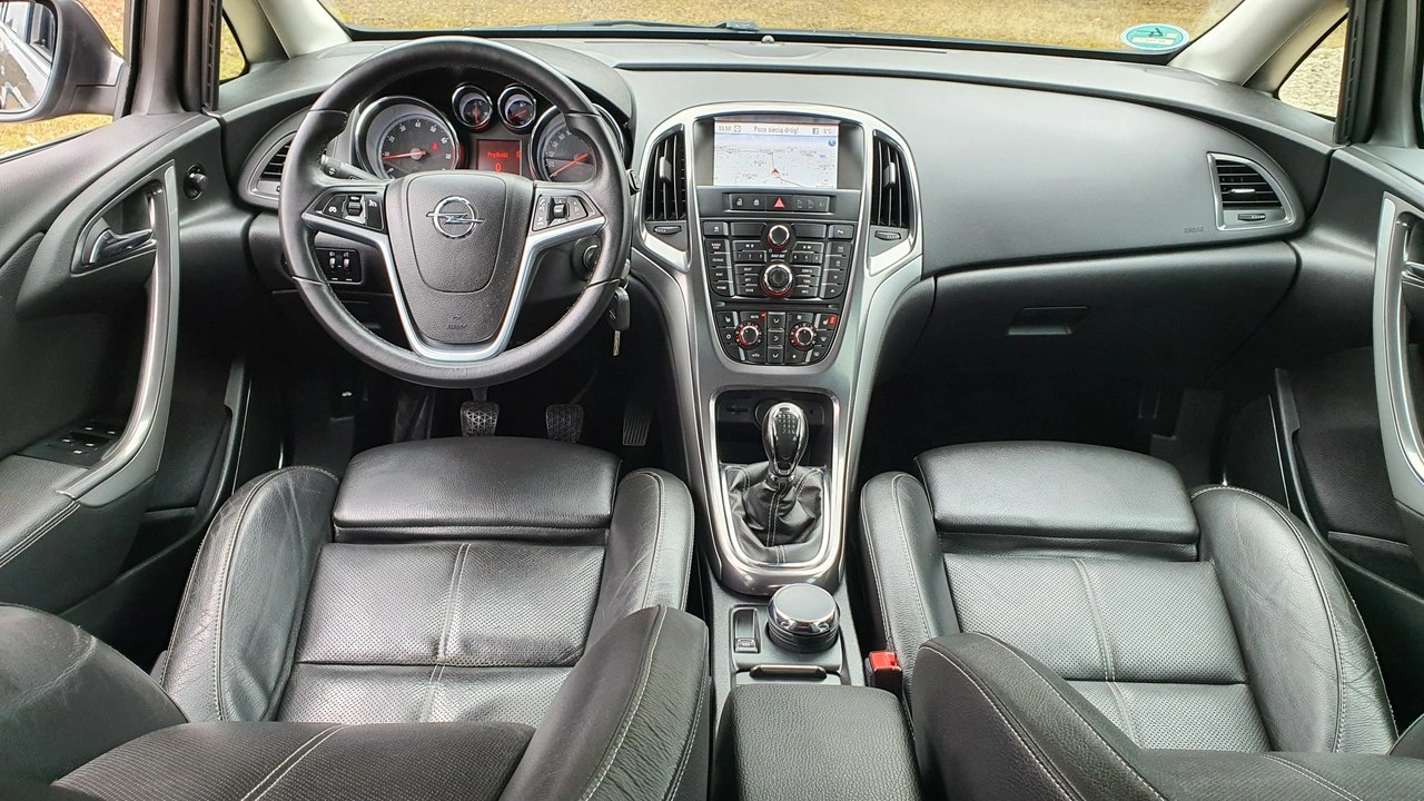 Opel Astra - Zdjęcie 4