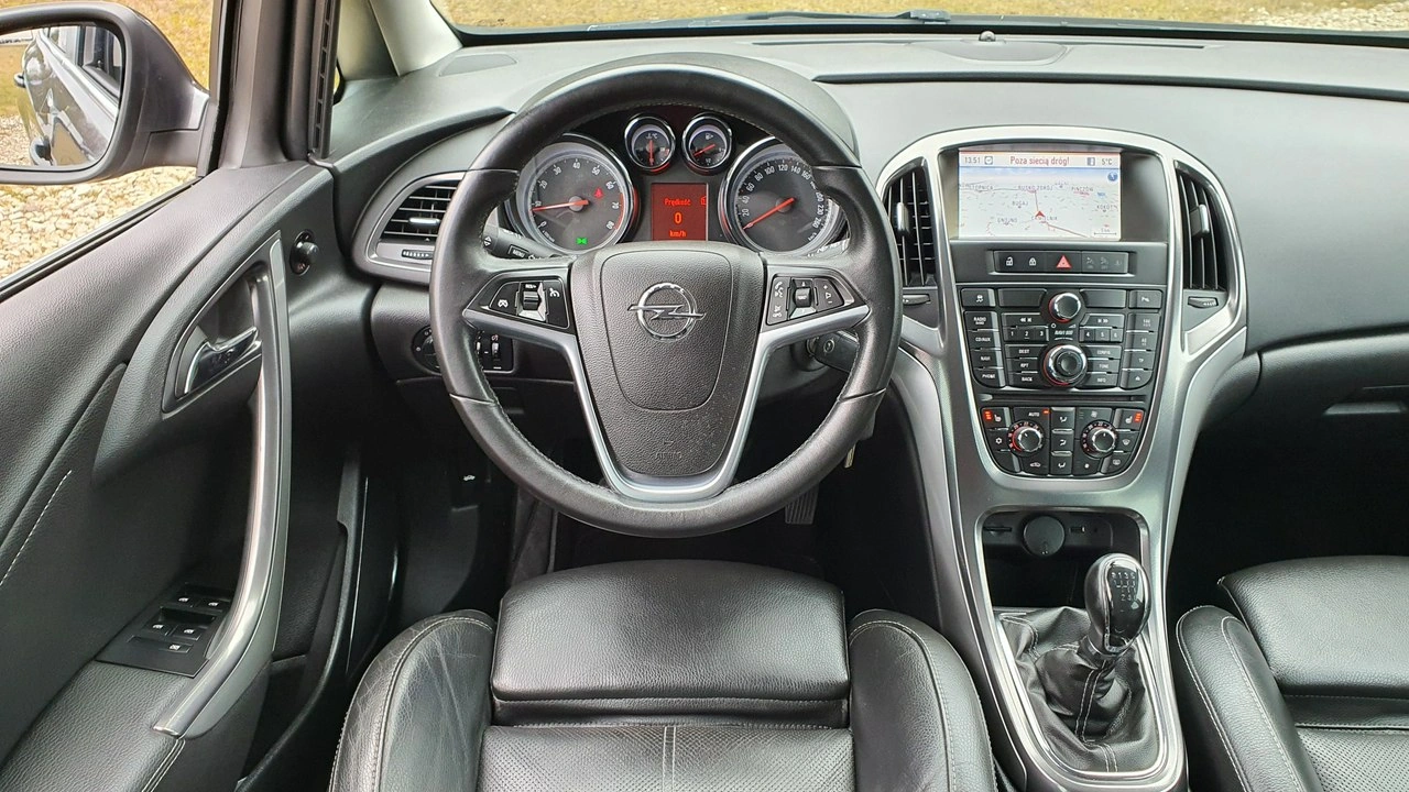 Opel Astra - Zdjęcie 16