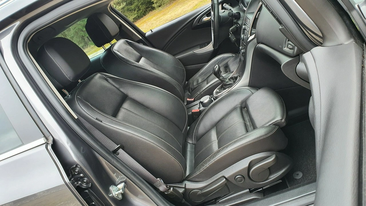 Opel Astra - Zdjęcie 6