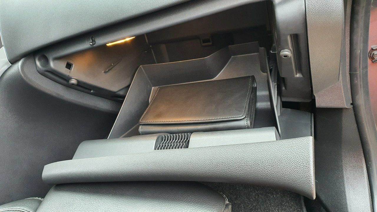 Opel Astra - Zdjęcie 26