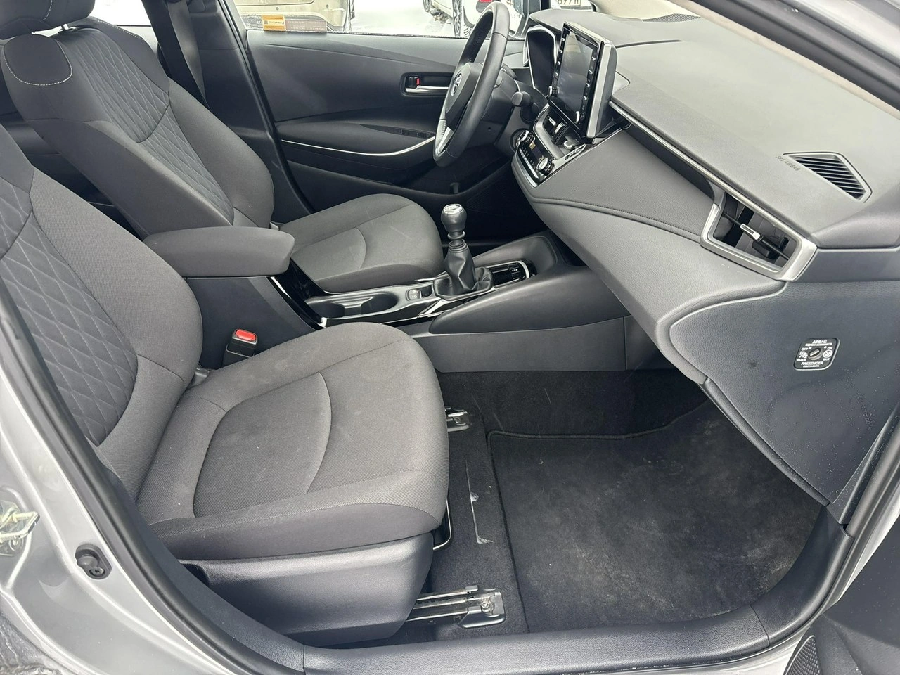 Toyota Corolla - Zdjęcie 17