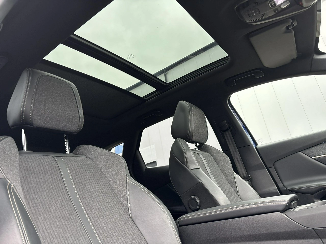 Peugeot 3008 - Zdjęcie 17