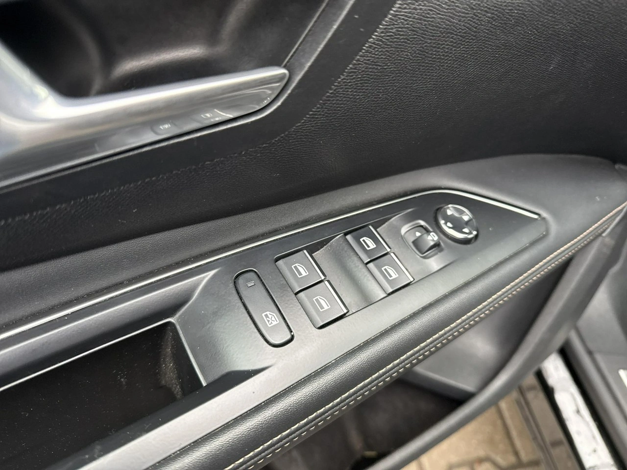 Peugeot 5008 - Zdjęcie 11