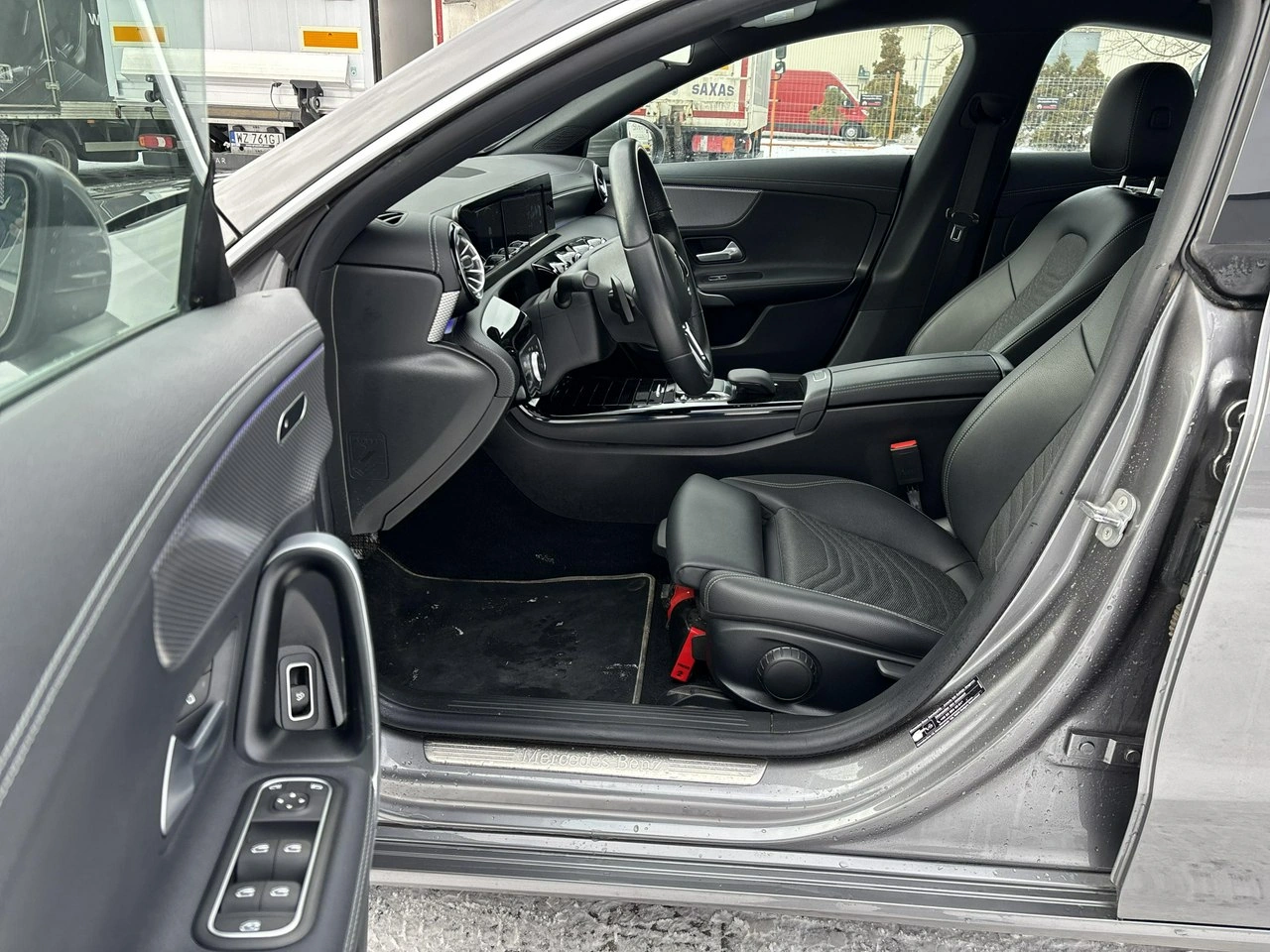 Mercedes CLA 180 - Zdjęcie 10