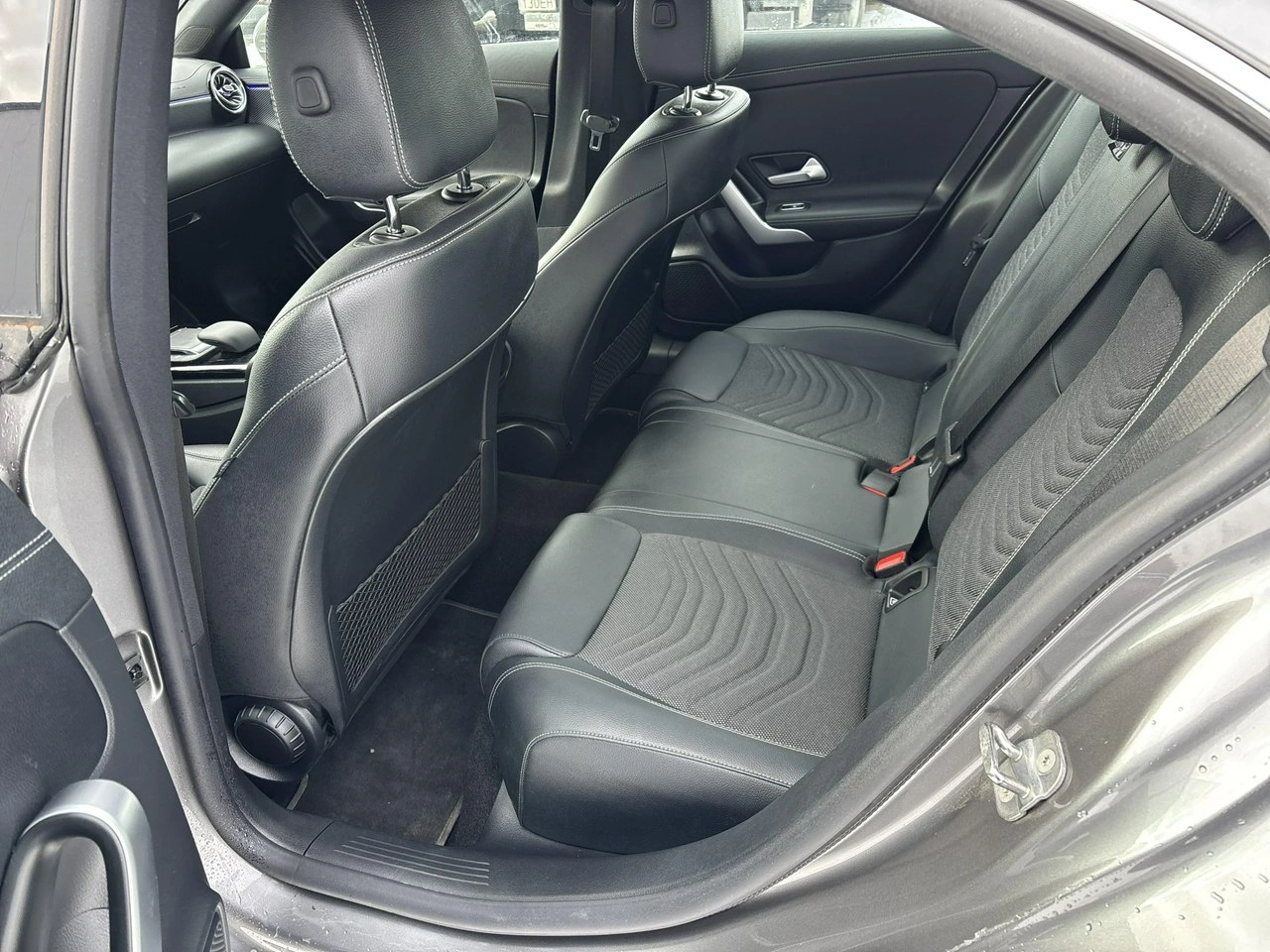 Mercedes CLA 180 - Zdjęcie 11