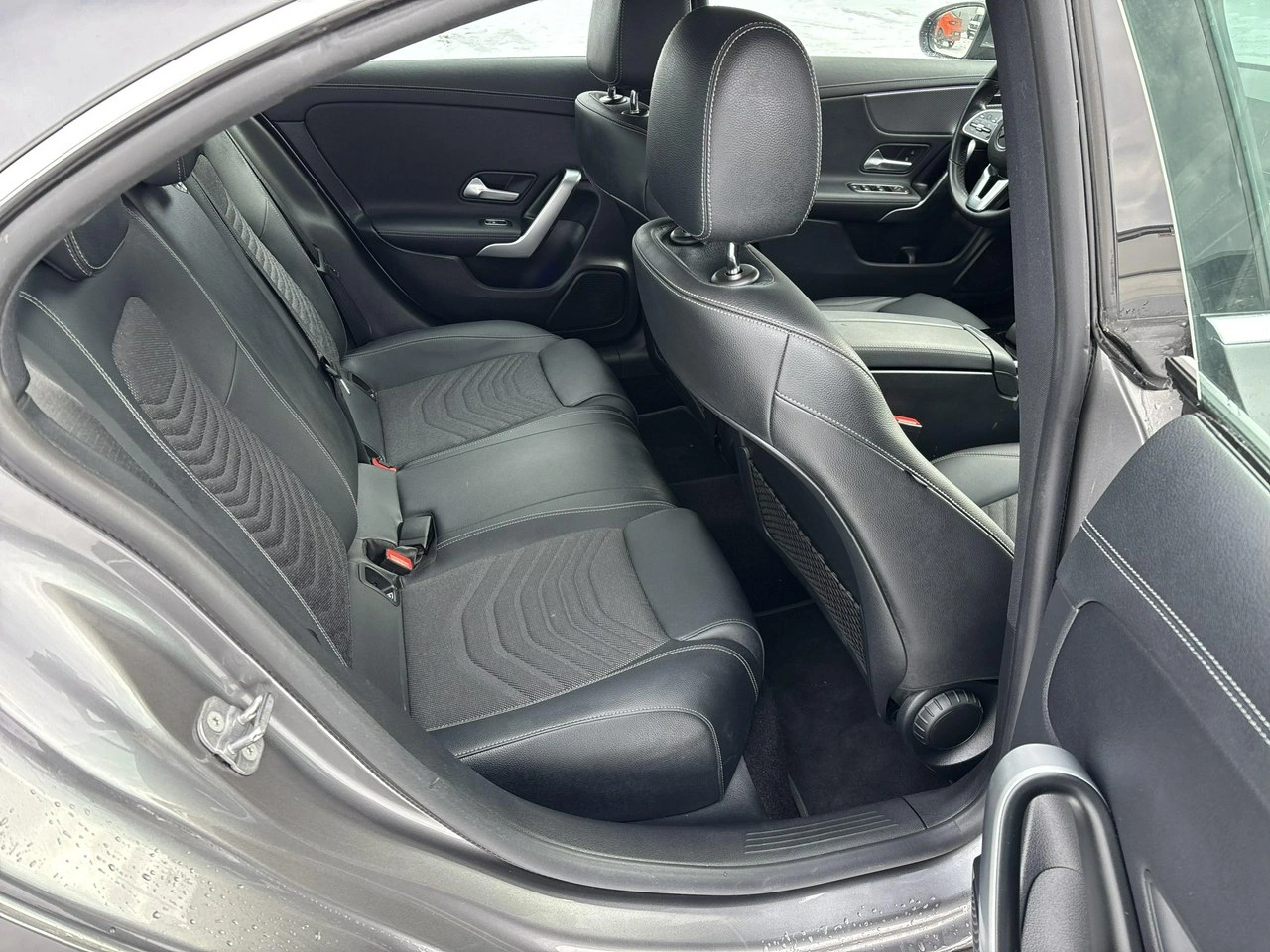 Mercedes CLA 180 - Zdjęcie 14