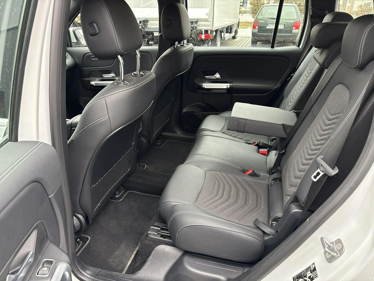 Mercedes EQB - Zdjęcie 10