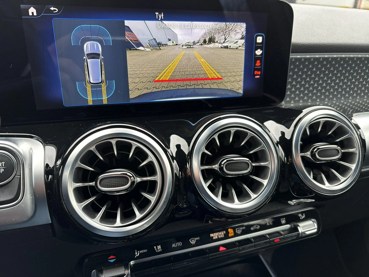 Mercedes EQB - Zdjęcie 17