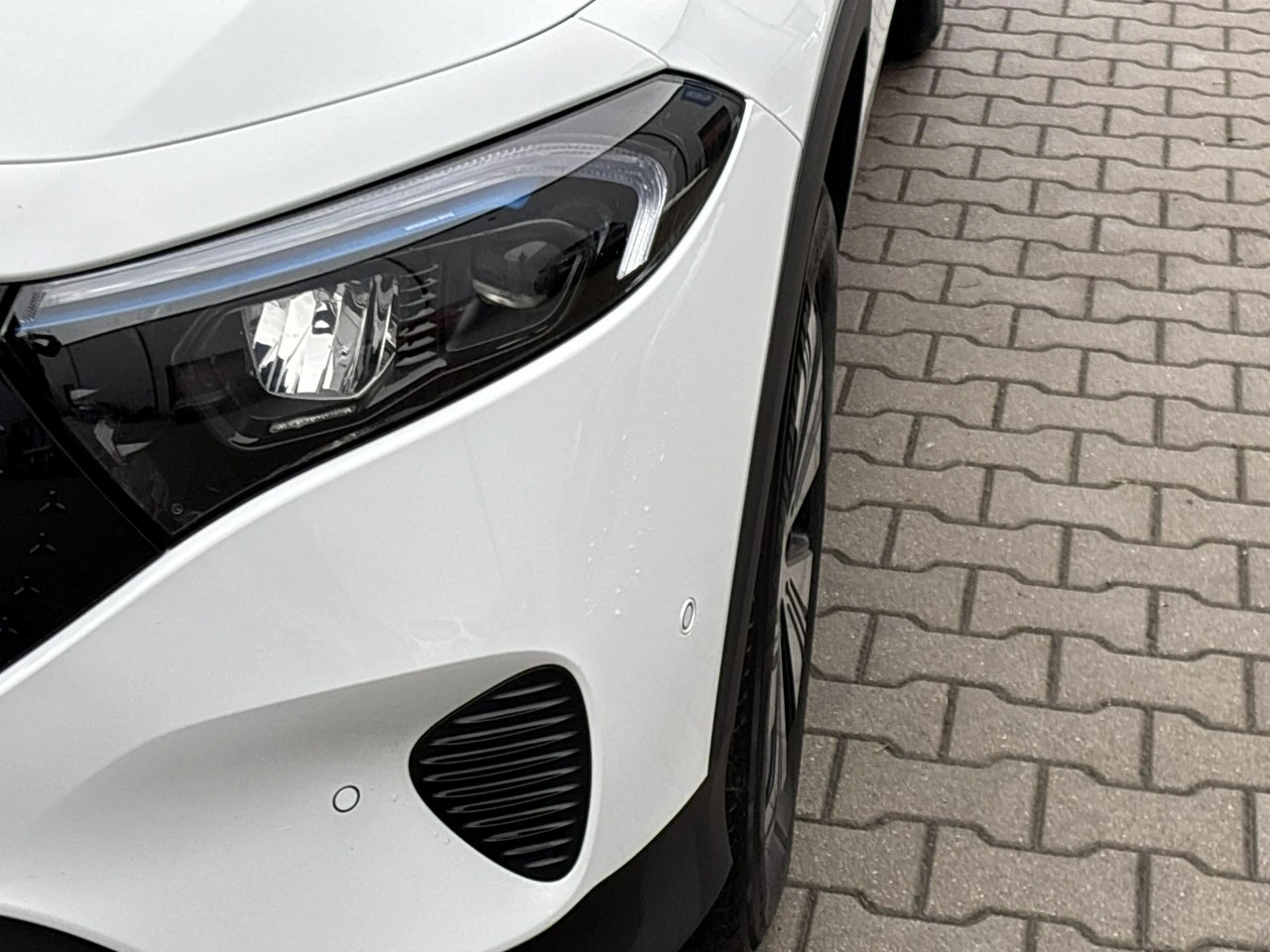 Mercedes EQB - Zdjęcie 8