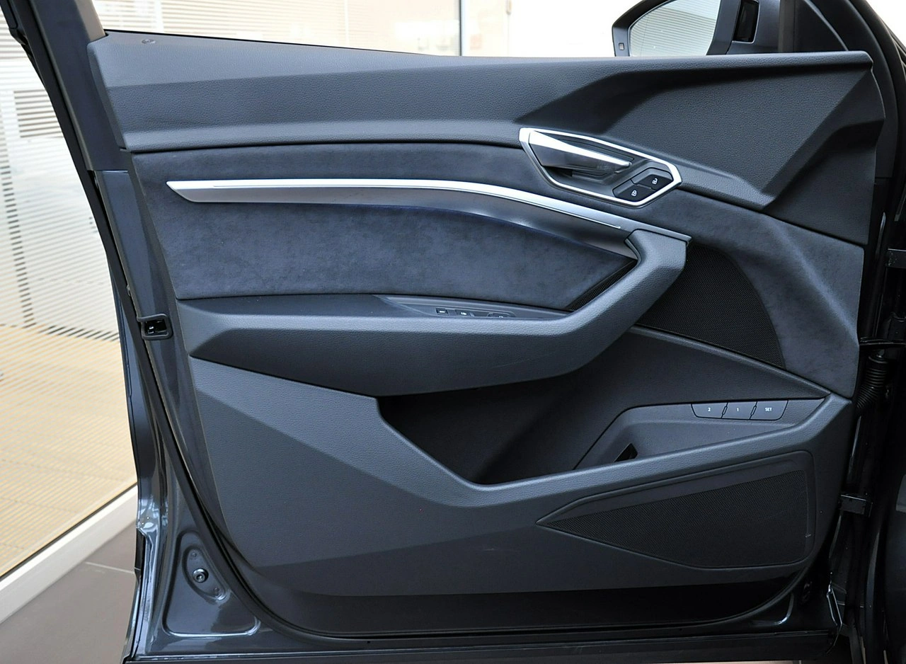 Audi Q8 e-tron - Zdjęcie 12