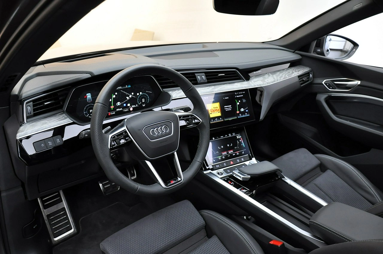 Audi Q8 e-tron - Zdjęcie 17