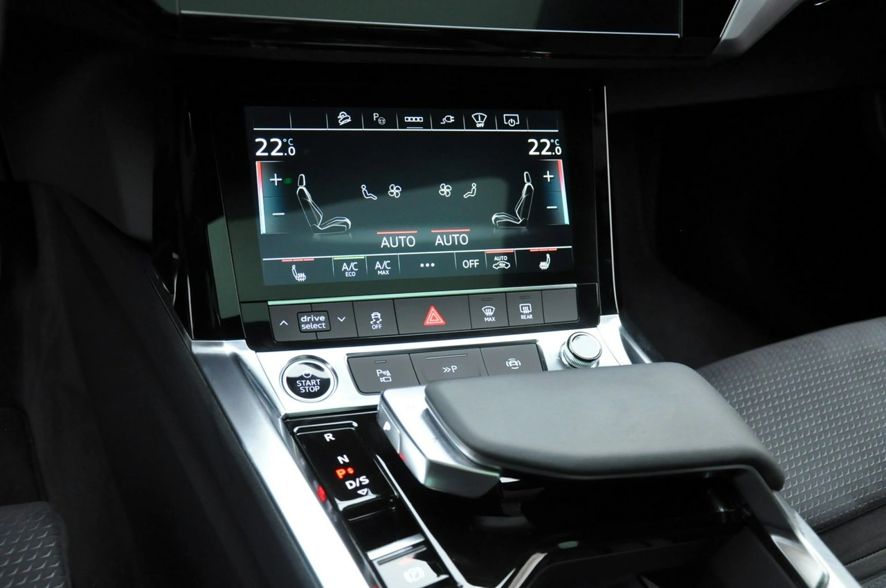 Audi Q8 e-tron - Zdjęcie 21