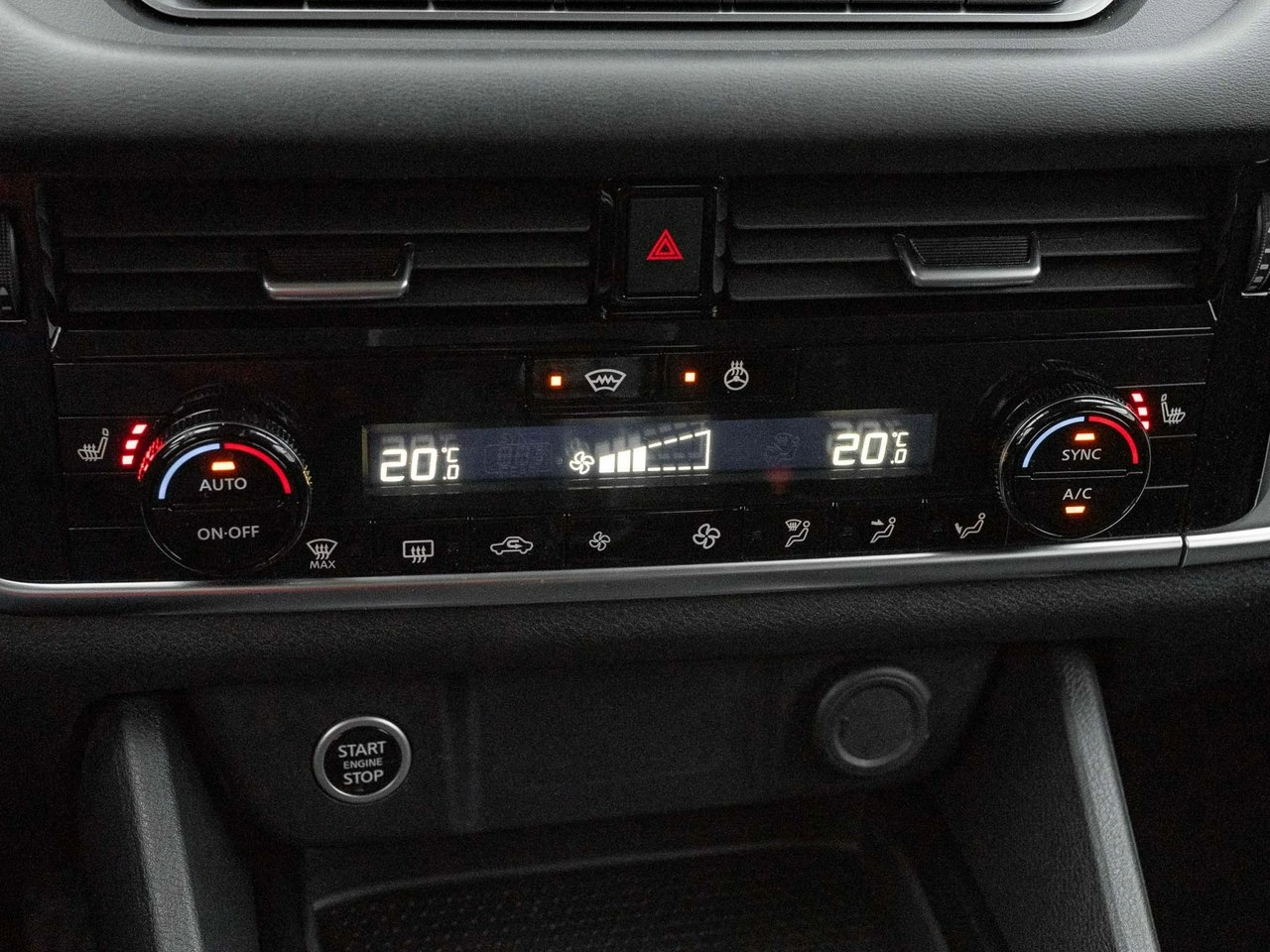 Nissan Qashqai - Zdjęcie 16