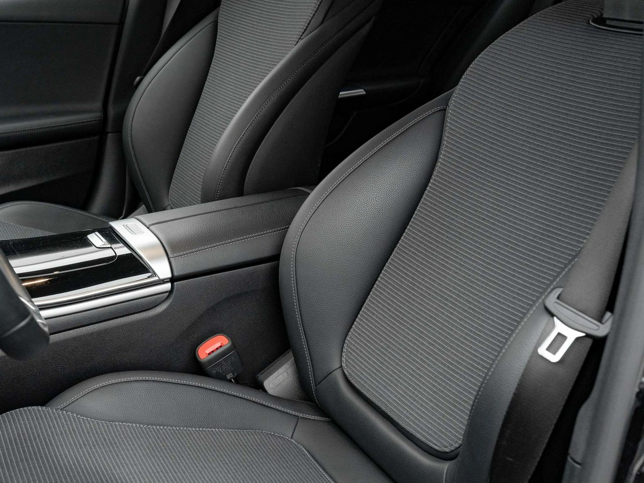 Mercedes C 180 - Zdjęcie 11