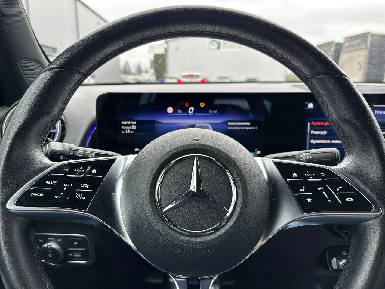 Mercedes EQB - Zdjęcie 25