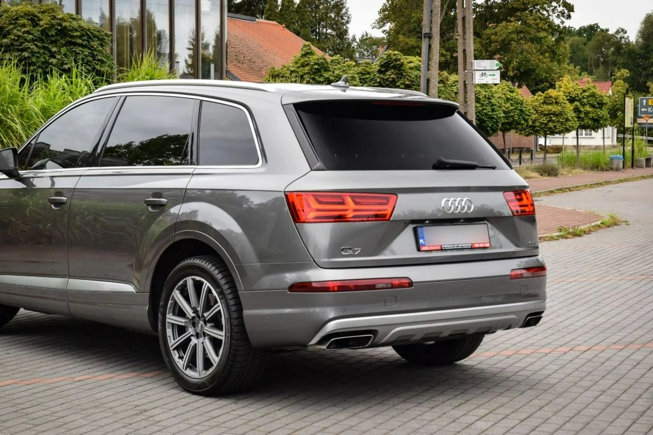 Audi Q7 - Zdjęcie 10