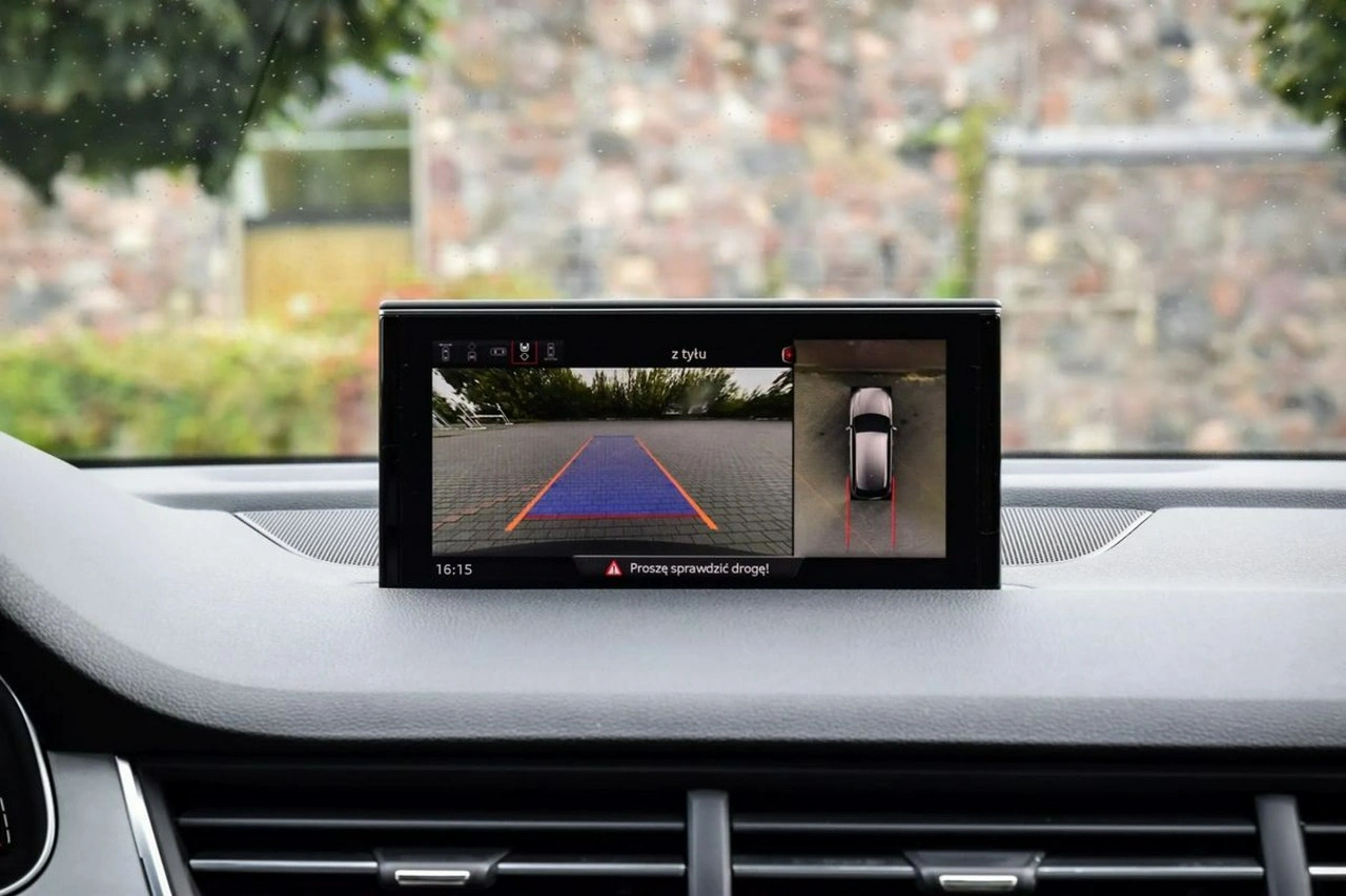 Audi Q7 - Zdjęcie 28