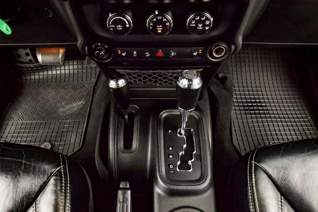 Jeep Wrangler - Zdjęcie 23