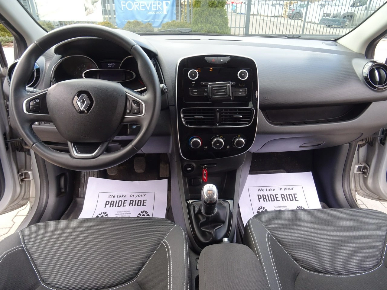 Renault Clio - Zdjęcie 8