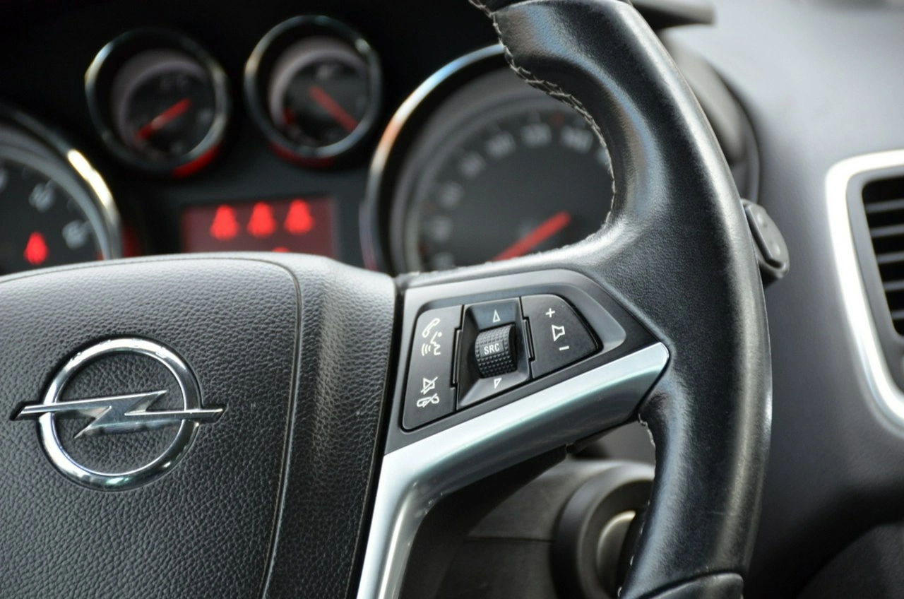 Opel Meriva - Zdjęcie 31