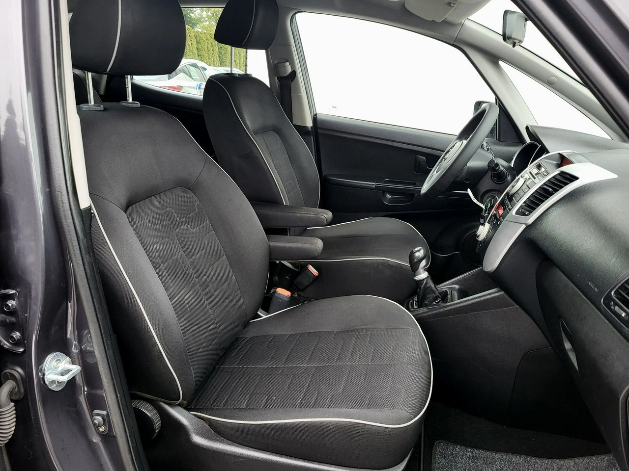 Kia Venga - Zdjęcie 10