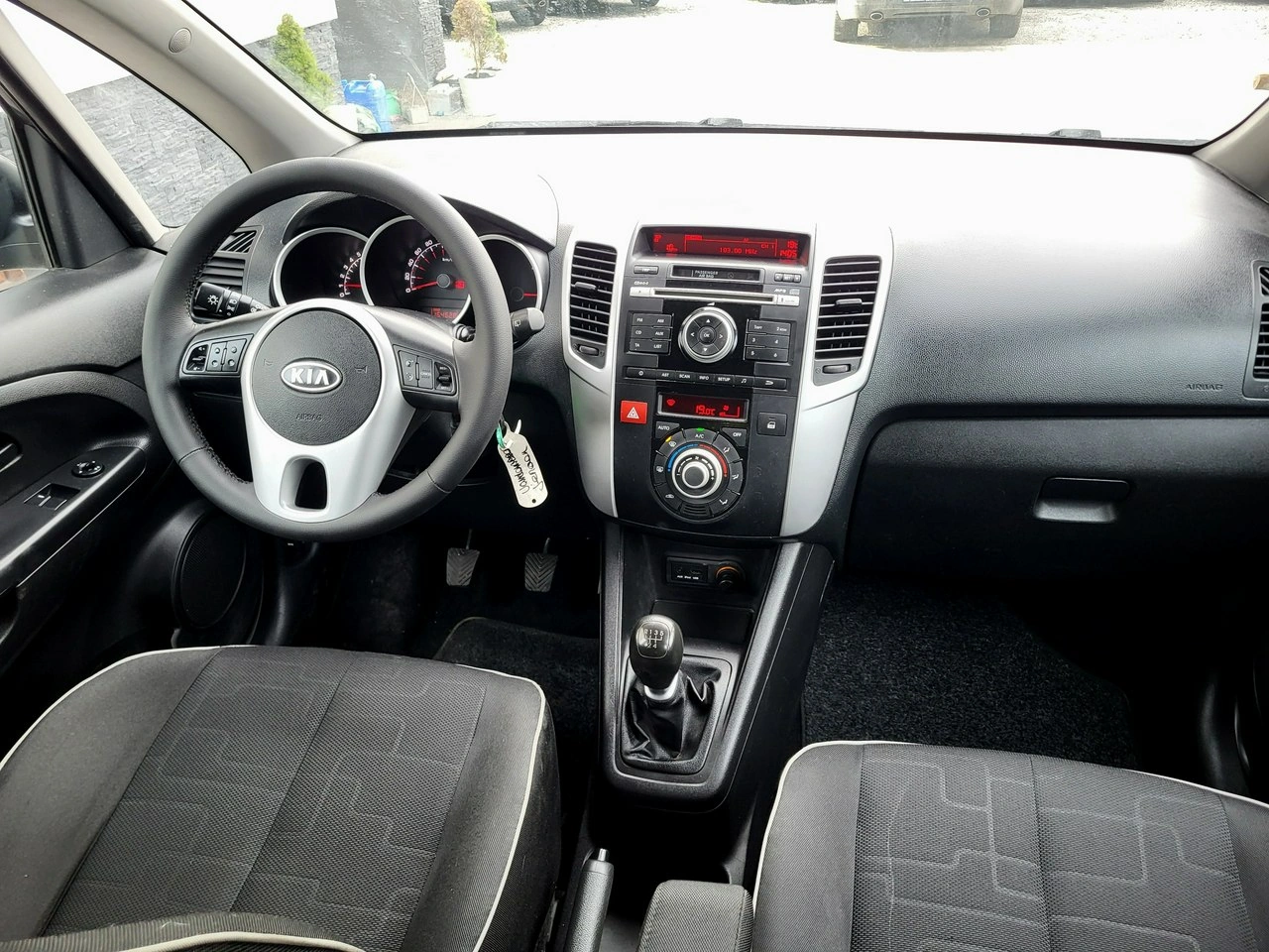 Kia Venga - Zdjęcie 12