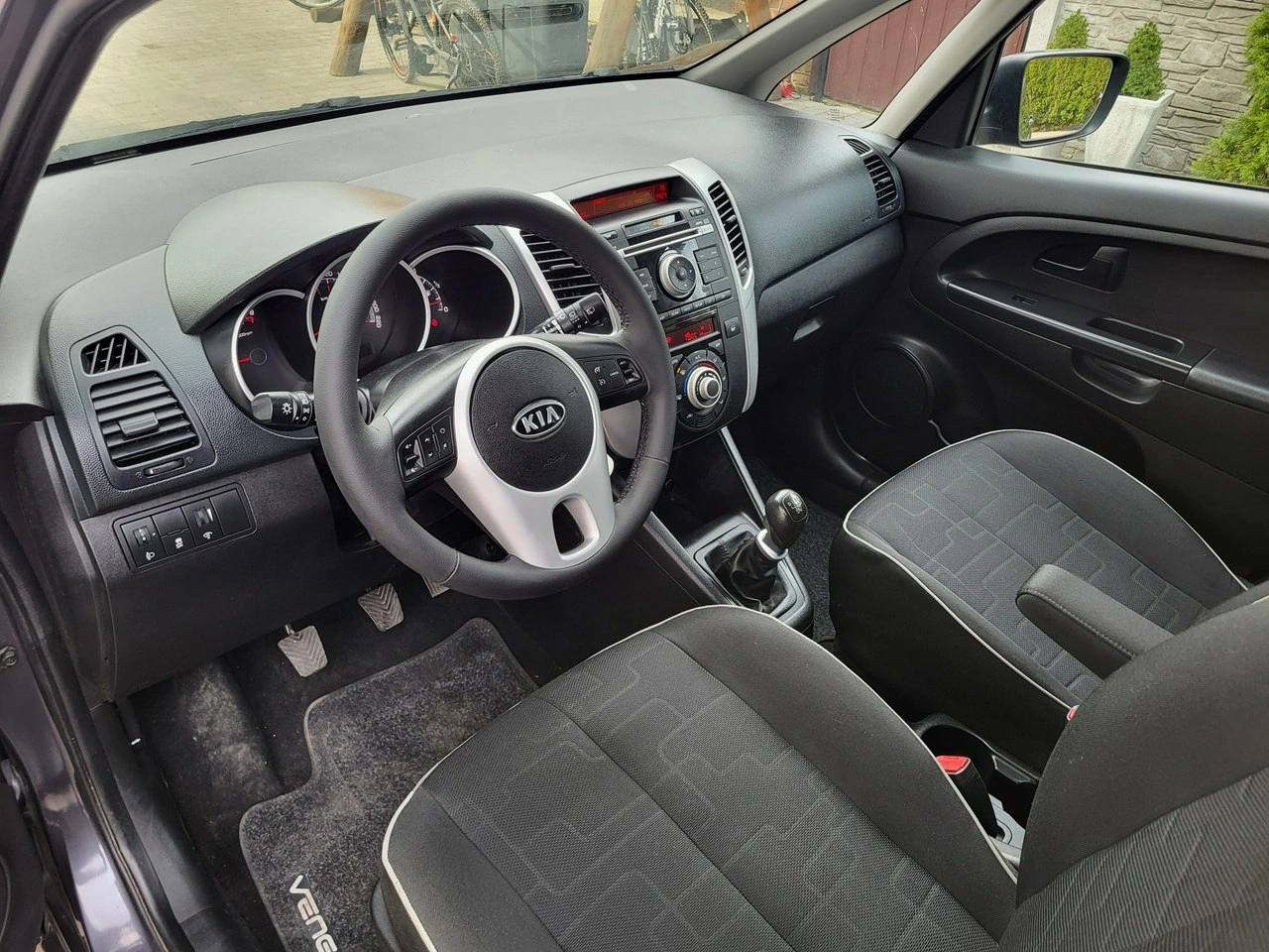 Kia Venga - Zdjęcie 8