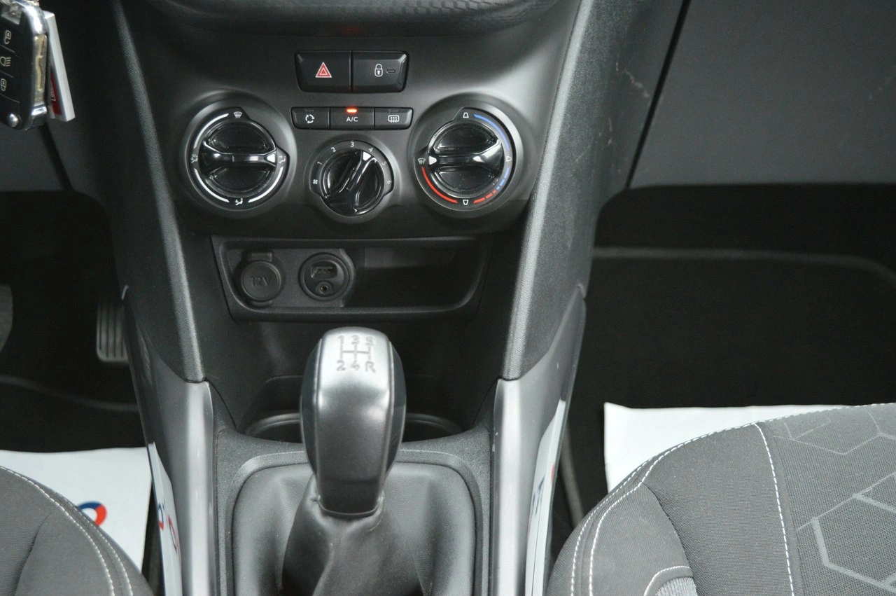 Peugeot 2008 - Zdjęcie 27