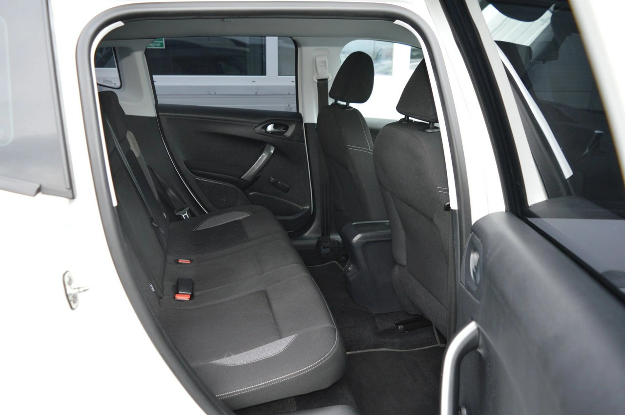 Peugeot 2008 - Zdjęcie 31